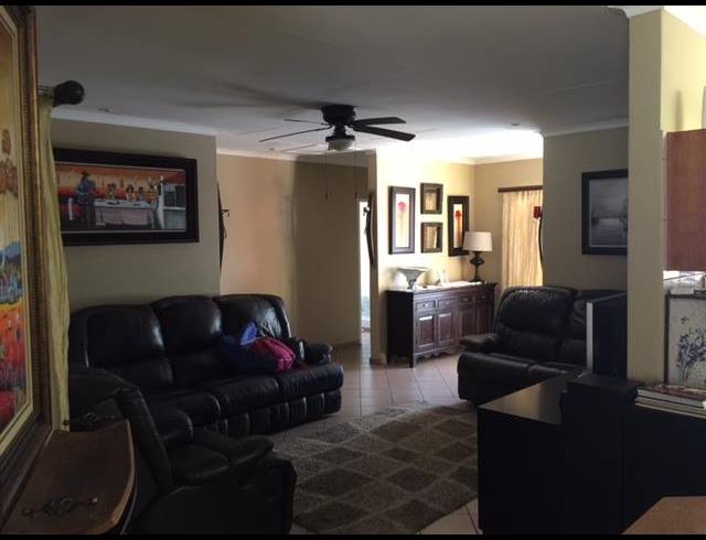 4 BEDROOM HOUSE TO LET IN SAFARI GARDENS